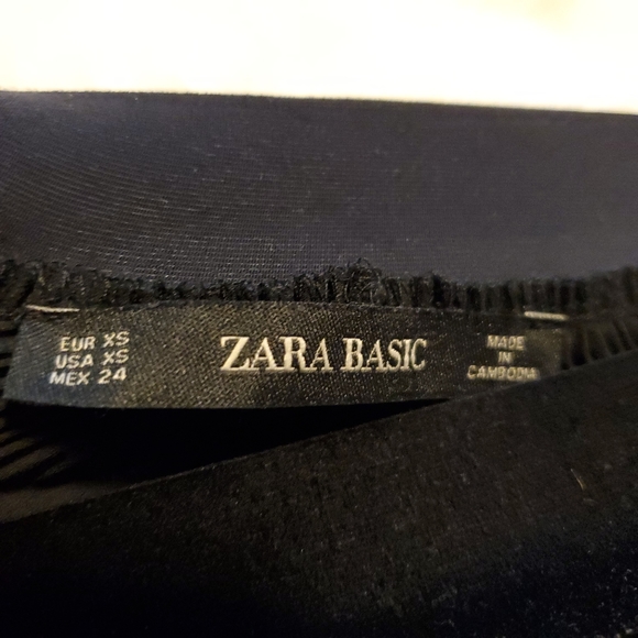 Zara Basic Wide Leg Accordion Pleat Culottes - Picture 10 of 11